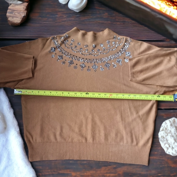 Milano Embellished Lightweight Knit Sweater - Picture 3 of 8